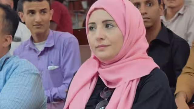 وضع التعليم واحتياجات جامعة تعز في حوار مع عميدة كلية الآداب
