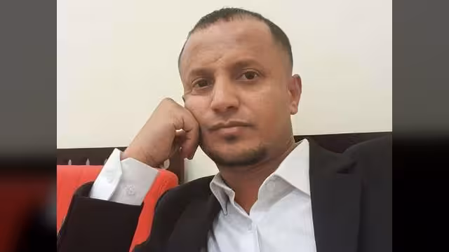 أجيء من سورة الماء عاريا