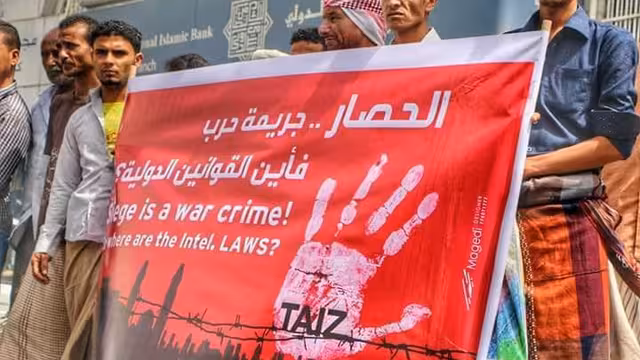 تقرير بالأرقام يكشف تفاصيل الوضع الإنساني في تعز: ما يفعله حصار الحوثي