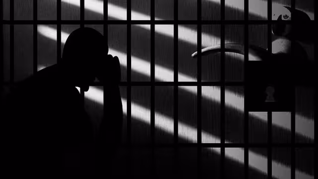 مصادر: انتحار سجينة للخلاص من التنكيل بسجون الحوثيين في صنعاء