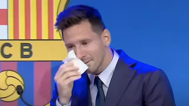 بالفيديو.. ميسي في المؤتمر الصحفي الباكي لوداع برشلونة