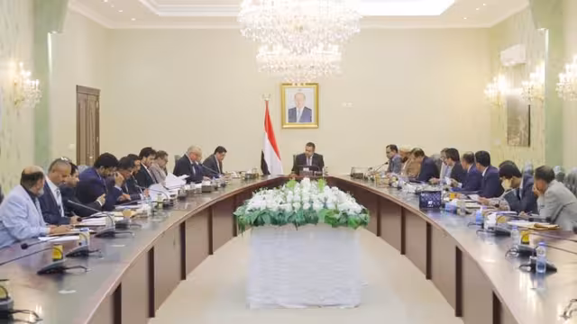 الحكومة ترحب بخطاب طارق صالح والدعوة لتوحيد الصف بمواجهة الحوثي