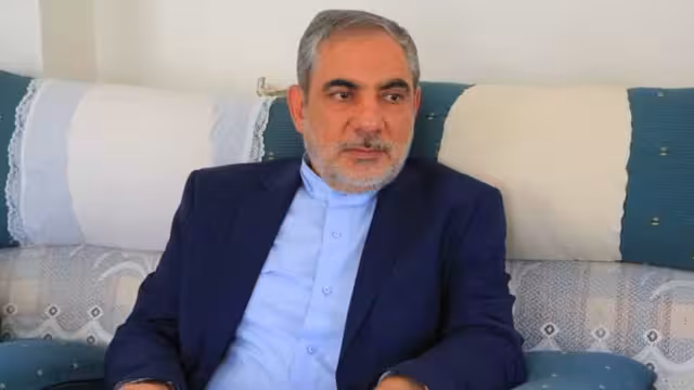 إيران تؤكد رسمياً وفاة سفيرها حاكم الحوثيين حسن ايرلو