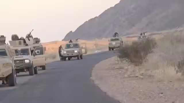 تصعيد حوثي وتعزيزات في جبهات شبوة ومأرب وصعدة والحكومة تعلق
