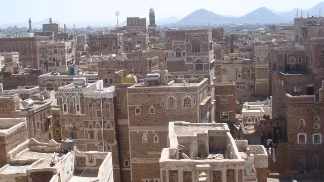 صنعاء (شعر)