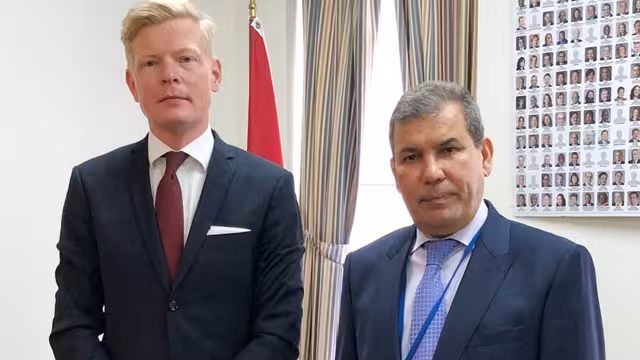 مندوب اليمن في لقاء غروندبرغ: الحوثيون يستغلون جهود السلام لإطالة الحرب