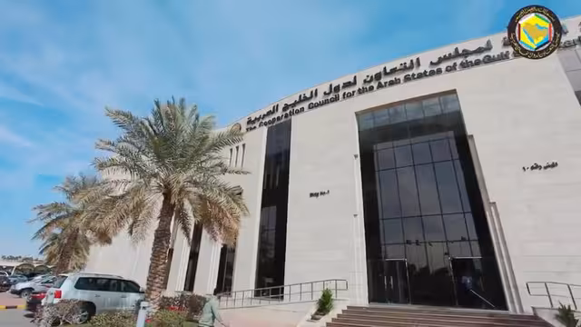مسؤول خليجي يكشف تفاصيل من تحضيرات المشاورات اليمنية