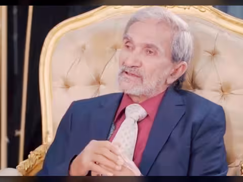 الدكتور حمود العودي طهر الفكر وسلامة الموقف