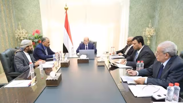 الرئاسي يناقش الجوانب العسكرية والأمنية ومتطلبات تمديد الهدنة