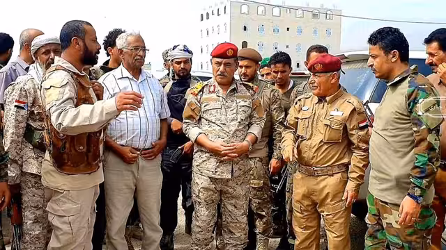 الضالع تعلن إعادة فتح الطرق الرئيسية صنعاء عدن من طرف واحد