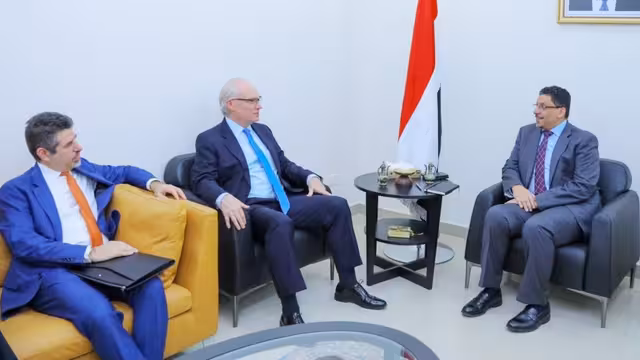 بن مبارك للمبعوث الأمريكي: أهمية تنفيذ بنود الهدنة وفتح طرقات تعز