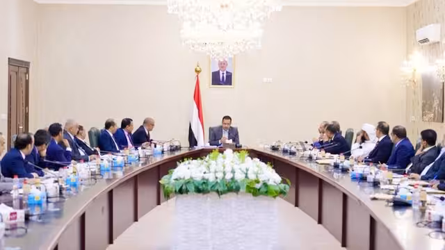 الحكومة اليمنية تناقش المستجدات وتوافق على خطة طارئة للأمن الغذائي