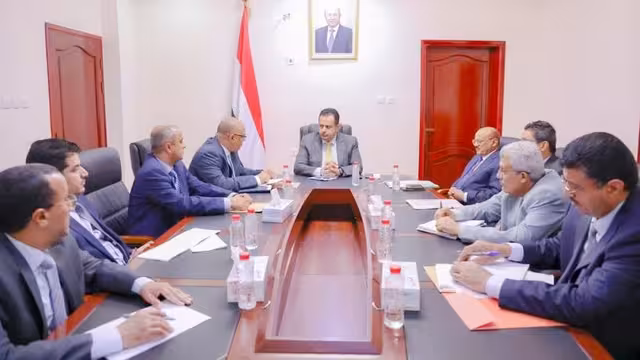الحكومة تطمئن بشأن تبعات تصنيف الحوثيين: حريصون ألا يتضرر المواطن