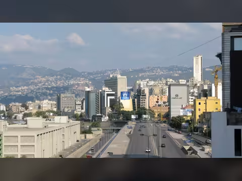 الحكومة اليمنية تطالب بطرد قيادات الحوثيين المتواجدين في لبنان