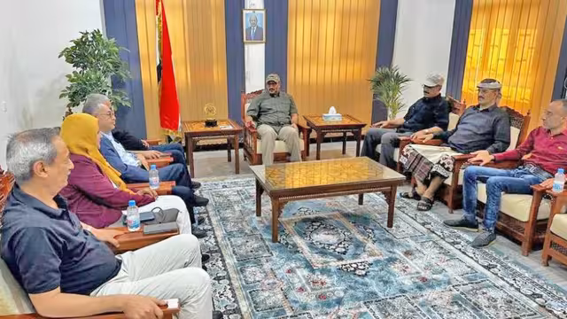 طارق صالح للجنة السلم والمصالحة في تعز: المصلحة الوطنية والمعركة الكبرى