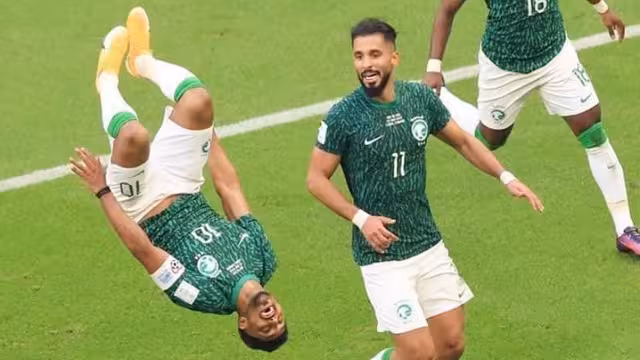 شاهد صور تاريخية من مباراة السعودية - الأرجنتين في كأس العالم