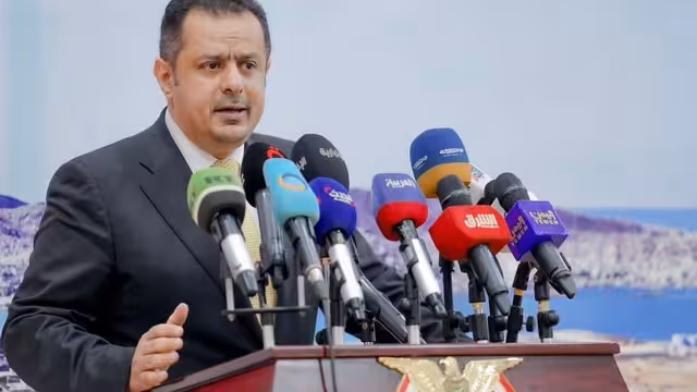 معين عبدالملك: الحكومة وضعت جملة خيارات للتعامل مع الاعتداءات الحوثية