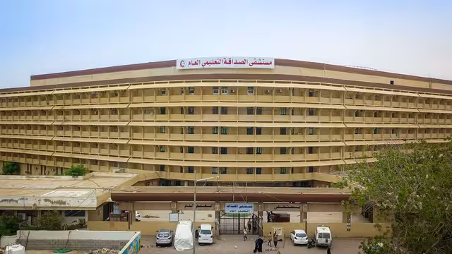 بعد مناشداته لإنقاذ المرضى.. طارق صالح يدعم مركز الغسيل الكلوي في عدن