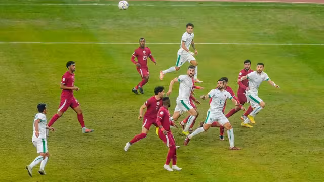 منتخب العراق إلى نهائي خليجي 25 بالفوز على قطر