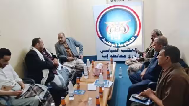 رئيس فرع سياسي المقاومة الوطنية لمحافظة إب يلتقي مدير قعطبة