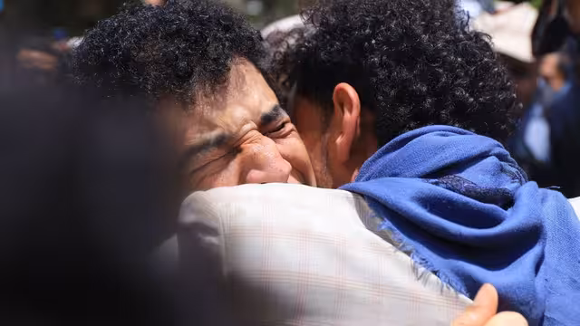 الصليب الأحمر في اليمن يعلن اكتمال عمليات تبادل اليوم الأول