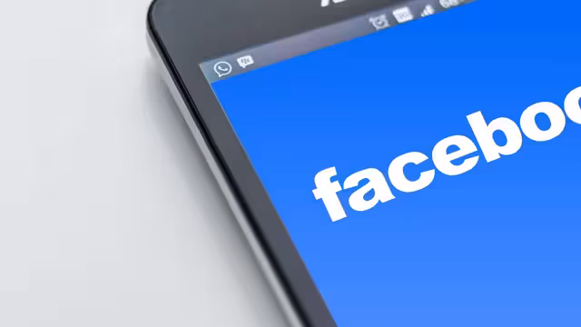 طريقة جديدة سهلة لإخفاء رقمك عن جهات الاتصال في فيسبوك