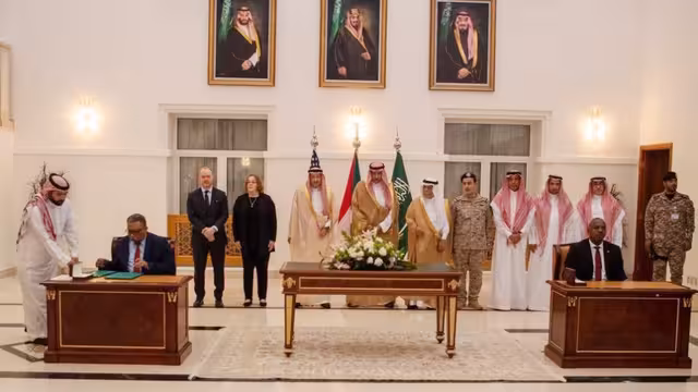 السعودية وسيطاً