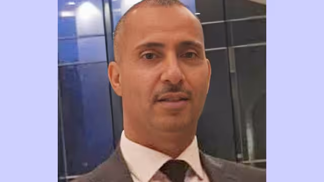 مقبل التام الأحمدي.. لا تقوضوا أعمدة قصر غمدان مرة أخرى