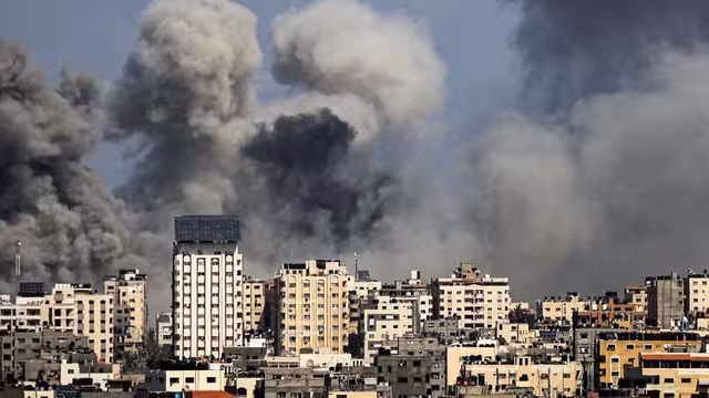 الشورى اليمني يدين الغارات الإسرائيلية: مع شعب فلسطين لاستعادة أرضه
