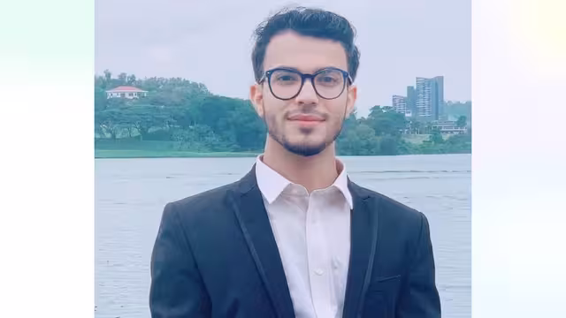 الدكتوراة للباحث اليمني محمد البعوم في الجيل الثالث من الويب