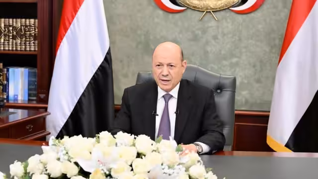خطاب الرئيس العليمي: العيد باستعادة اليمن والمضي في "الحزم الاقتصادي"
