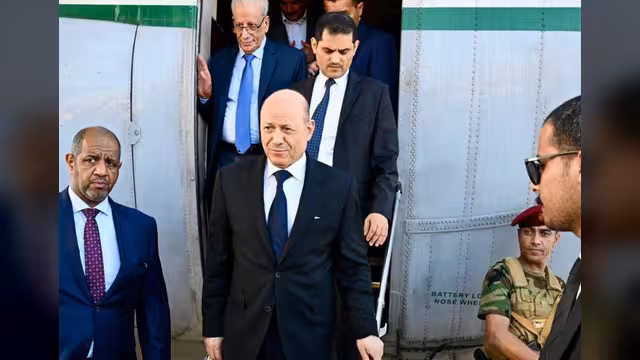 الرئيس العليمي يغادر عدن في اجازة تستغرق عدة أيام