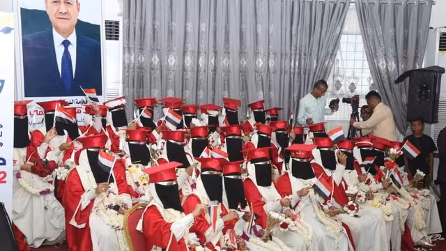 شهد تخرج الدفعة الأولى.. مليار ريال دعم طارق صالح لجامعة الحديدة