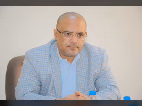 تحية مستحقة للوزير الهمام واعد باذيب
