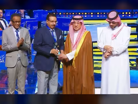 فوز "نغم يمني في باريس" بجائزة جديدة عن السهرات الفنية