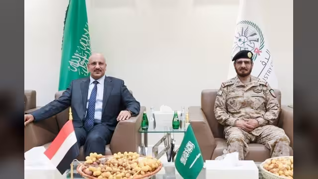 طارق صالح يناقش مع قائد التحالف أوجه التنسيق في اليمن