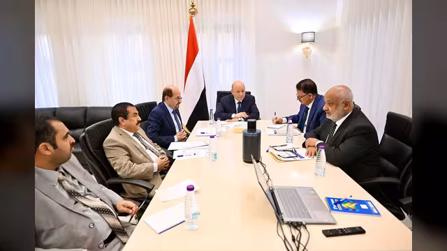 الرئاسي يقر تدخلات إغاثية للمحافظات المتضررة من السيول بإشراف طارق صالح