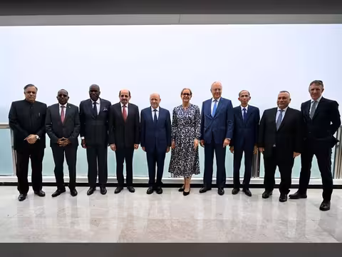 ليكن موقفنا واضحًا وصفنا كالبنيان المرصوص!