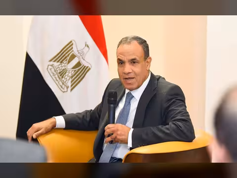 مصر تعلن خسارتها 6 مليارات دولار جراء هجمات الحوثيين ضد السفن