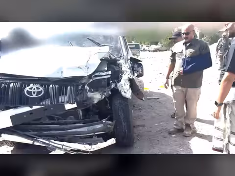 طارق صالح يغادر المستشفى بعد إصابة بالكتف جراء حادث مروري