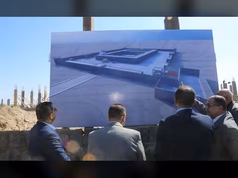 وزير العدل يضع حجر الأساس للمجمع القضائي في الخوخة