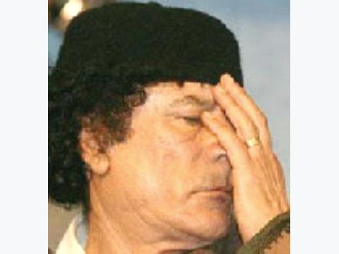 صحيفة كويتية: القذافي يموّل المتمردين في صعدة لتجنيدهم ضد المملكة