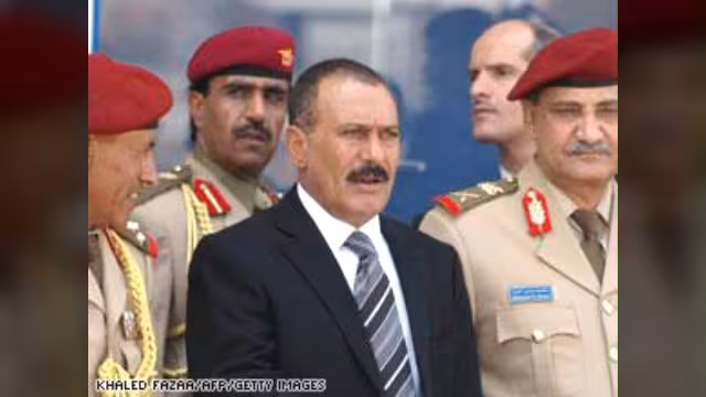 صالح يتعهد ب"النصر" على الحوثيين شمالاً وبحكم محلي للجنوب