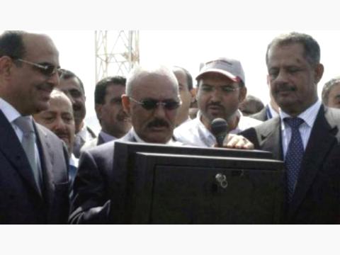 الرئيس يقول إن الحرب على الحوثيين بدأت منذ يومين