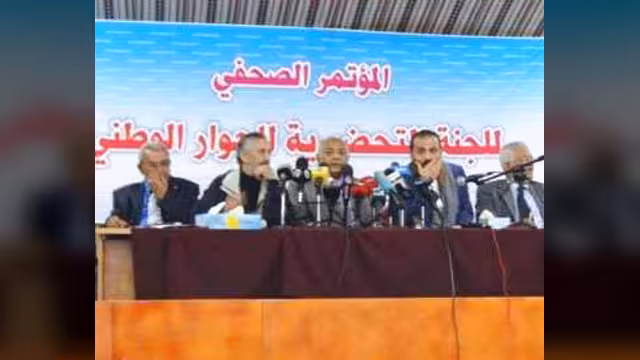 المشترك يدعو إلى "هبة غضب شعبية" ويقر عقد مؤتمر الحوار الوطني