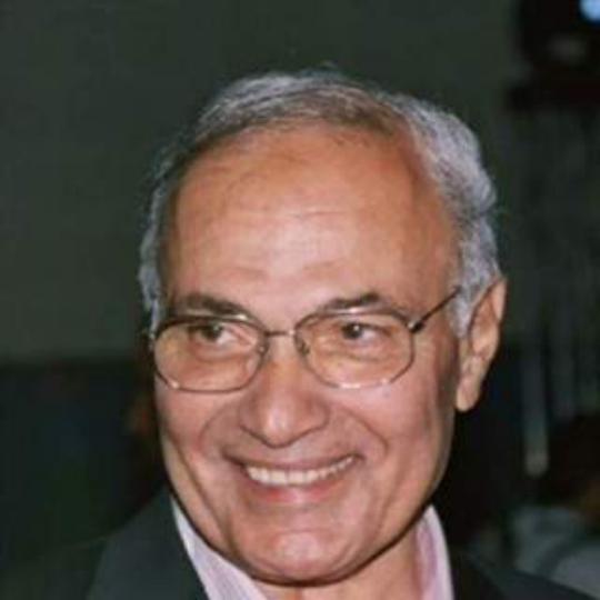 احمد شفيق رئيس لحكومة مبارك الجديدة