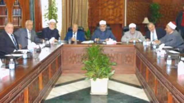 "البحوث الإسلامية": الدم المصرى حرام والتعبير عن الرأى محكوم بأمن الوطن