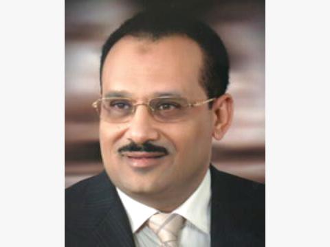 السفير الشميري يسخر من اتهامات الجندي له باستلام اموال من قطر لاسقاط نظام صالح
