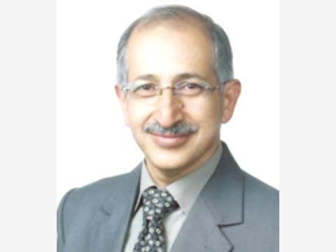 وزير المياه في حكومة تصريف الأعمال يستقيل من منصبه والحكومة تكلف وزير الثروة السمكية بالقيام بمهامه