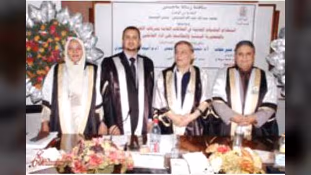 الماجستير لليدومي بتقدير عام ممتاز في الإعلام من جامعة اسيوط
